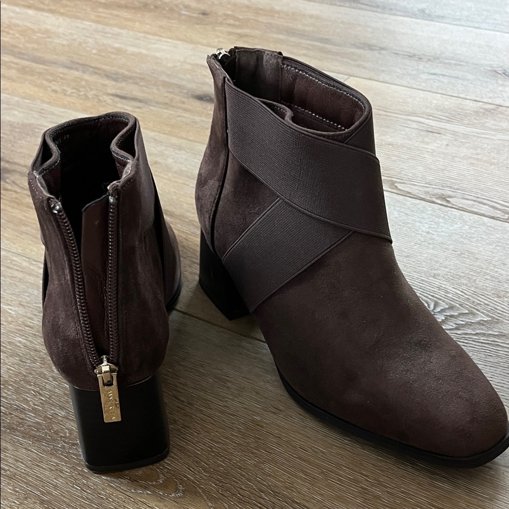Anne Klein Brown Ankle Boots - Picture 2 of 5